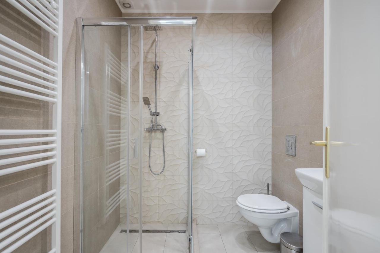 Bpr Ethereal Panoramic Suite With A/C & Balcony Budapest Esterno foto