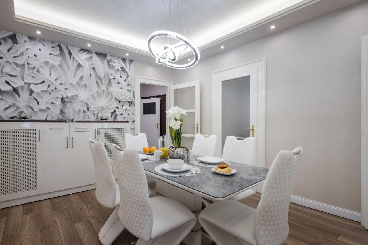 Bpr Ethereal Panoramic Suite With A/C & Balcony Budapest Esterno foto